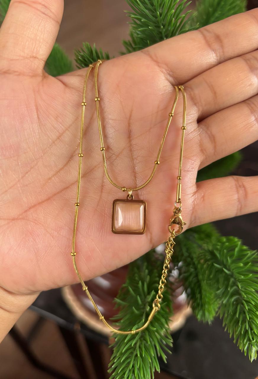 Antitarnish necklace with pendant