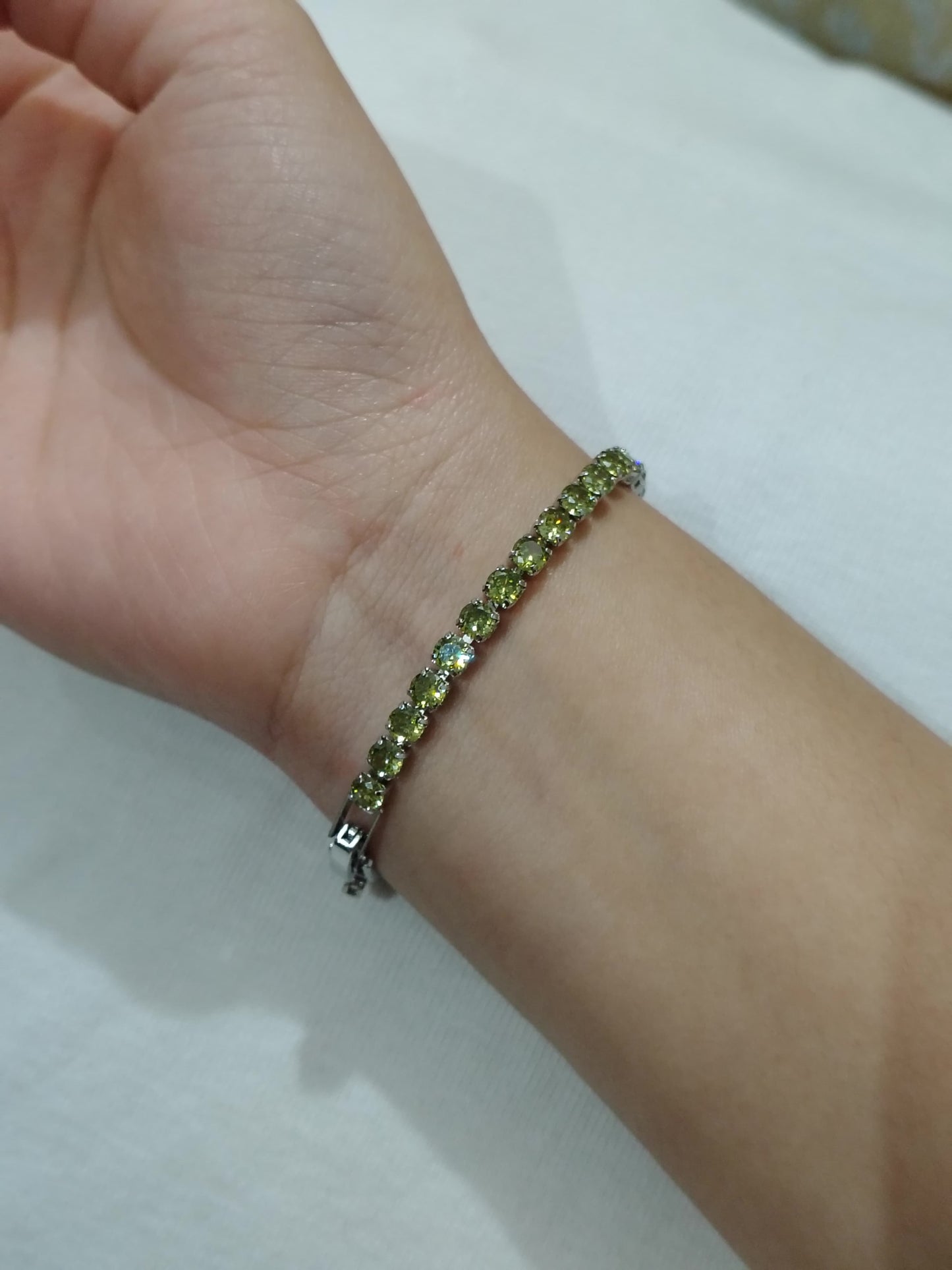 Antitarnish bracelet