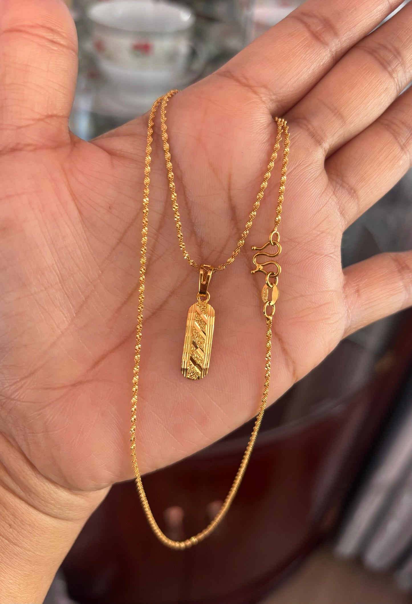 Antitarnish necklace