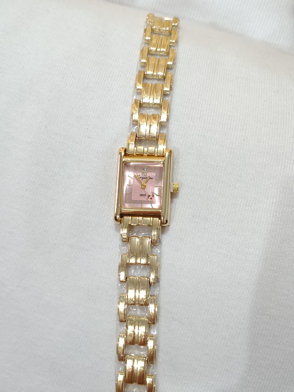 Antitarnish watch