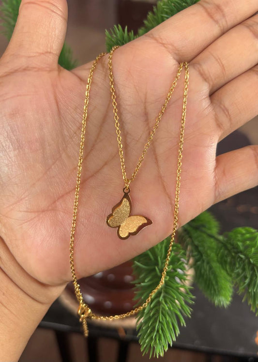 Antitarnish necklace with pendant
