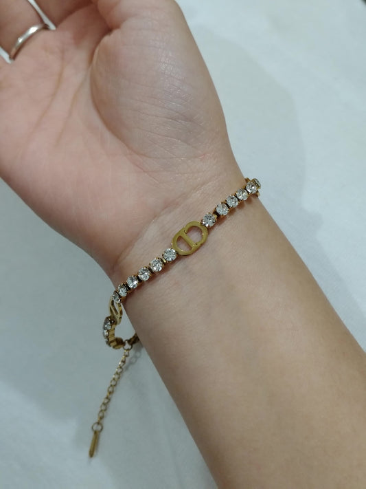 Antitarnish bracelet