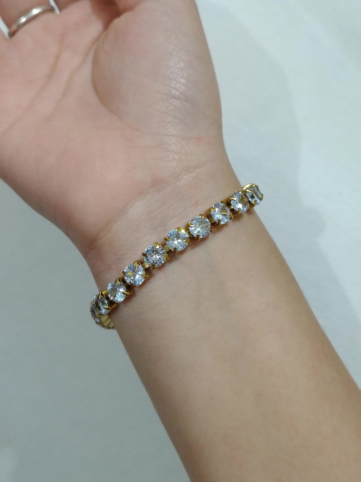 Antitarnish bracelet