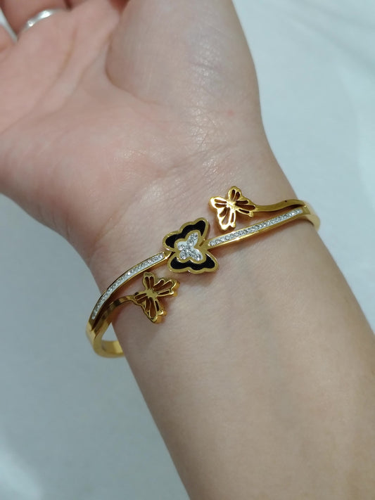 Antitarnish bracelet