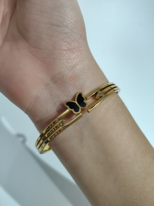 Antitarnish bracelet