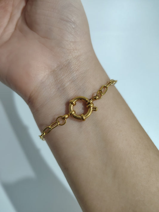 Antitarnish bracelet