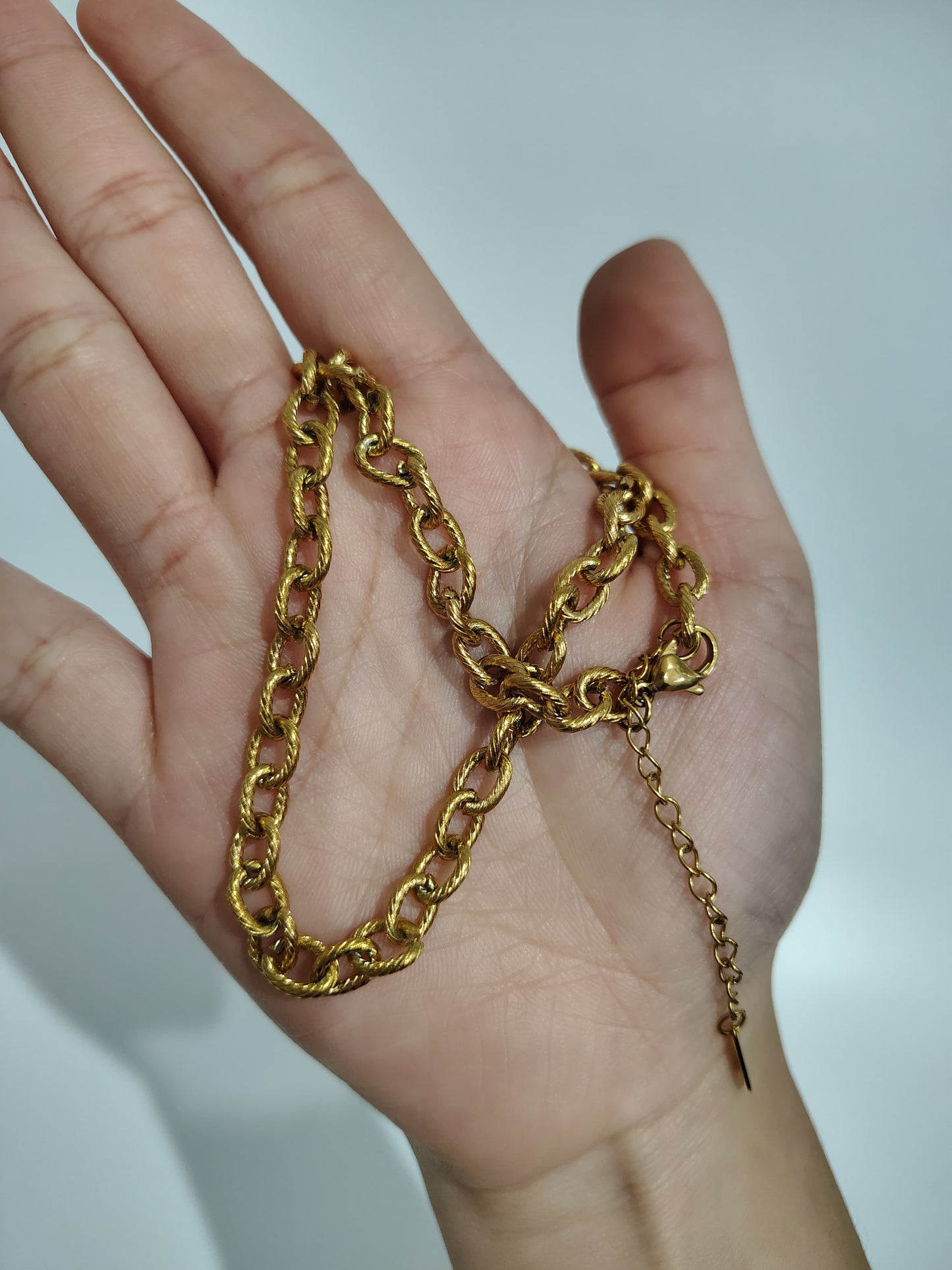 Antitarnish necklace