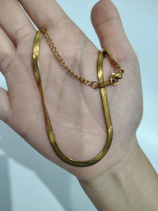 Antitarnish necklace