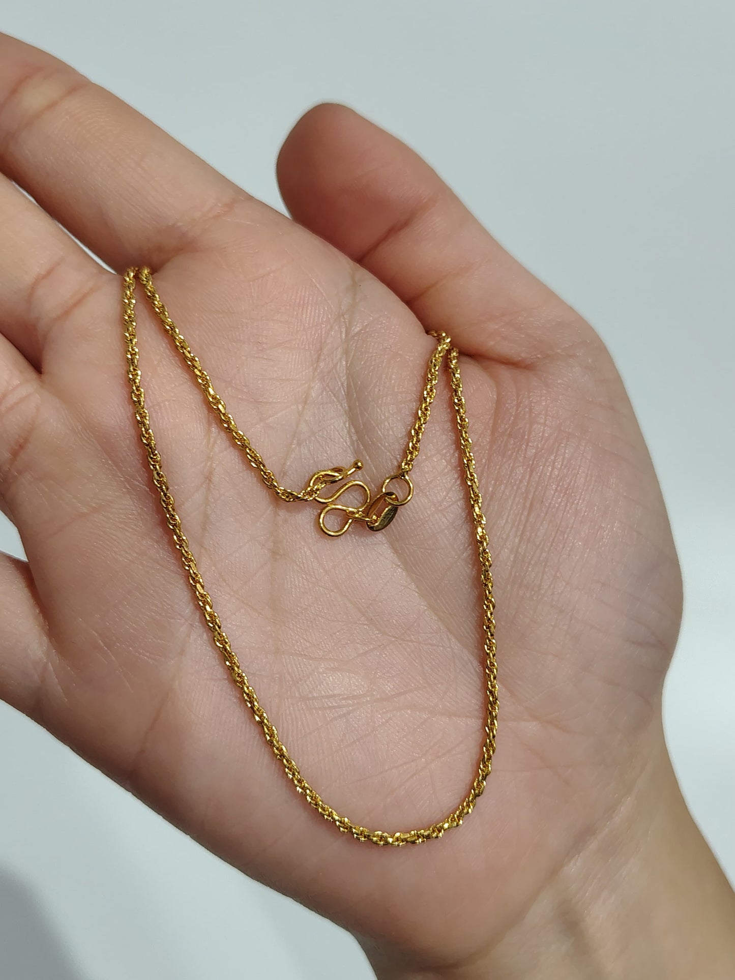 Antitarnish necklace