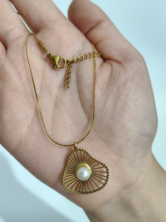 Antitarnish necklace with pendant