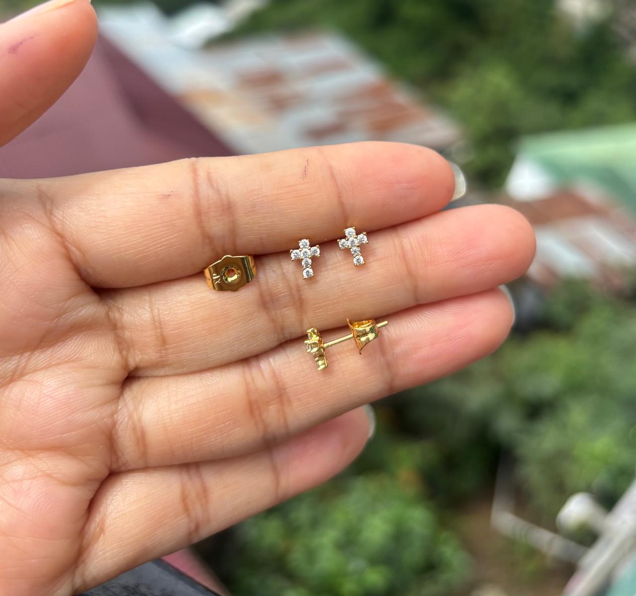 Antitarnish studs