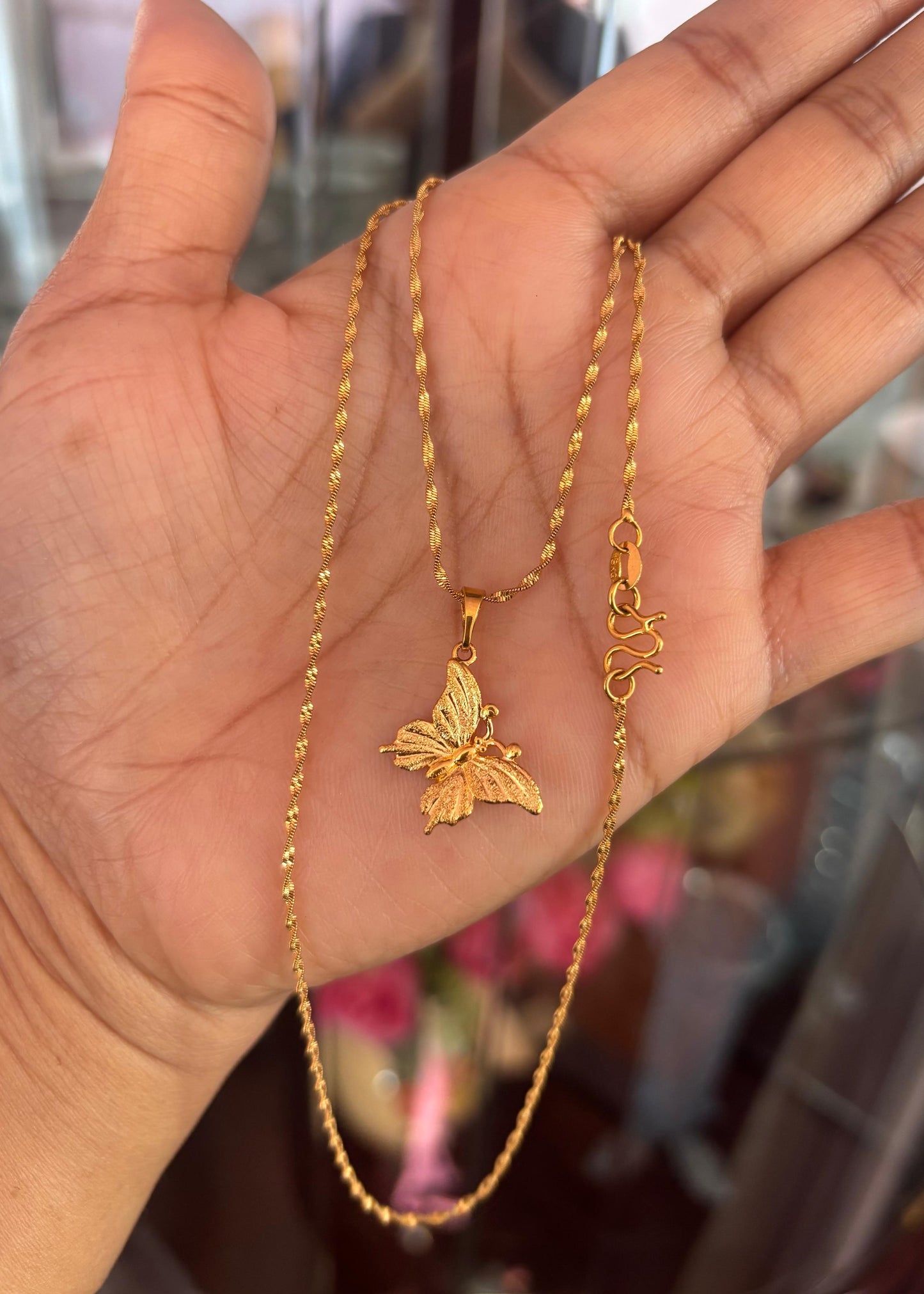 Antitarnish necklace