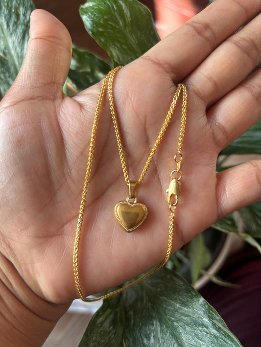 Antitarnish necklace