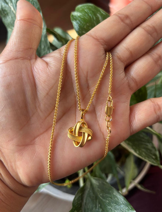 Antitarnish necklace