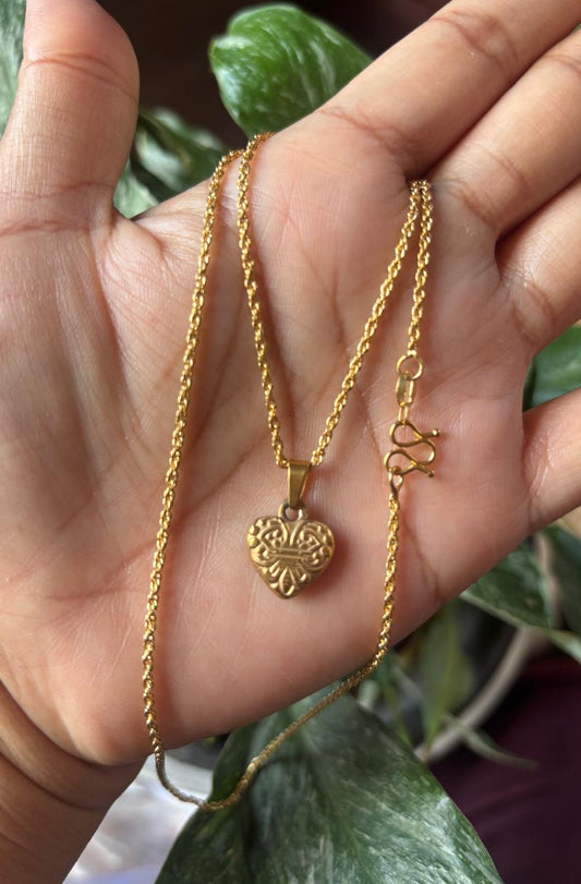 Antitarnish necklace