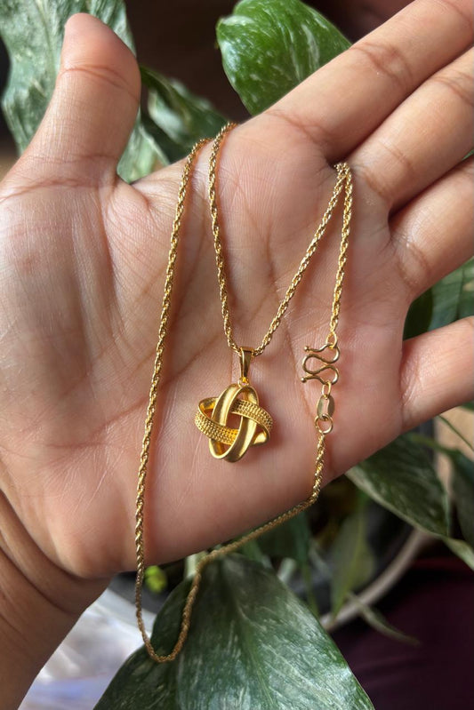 Antitarnish necklace