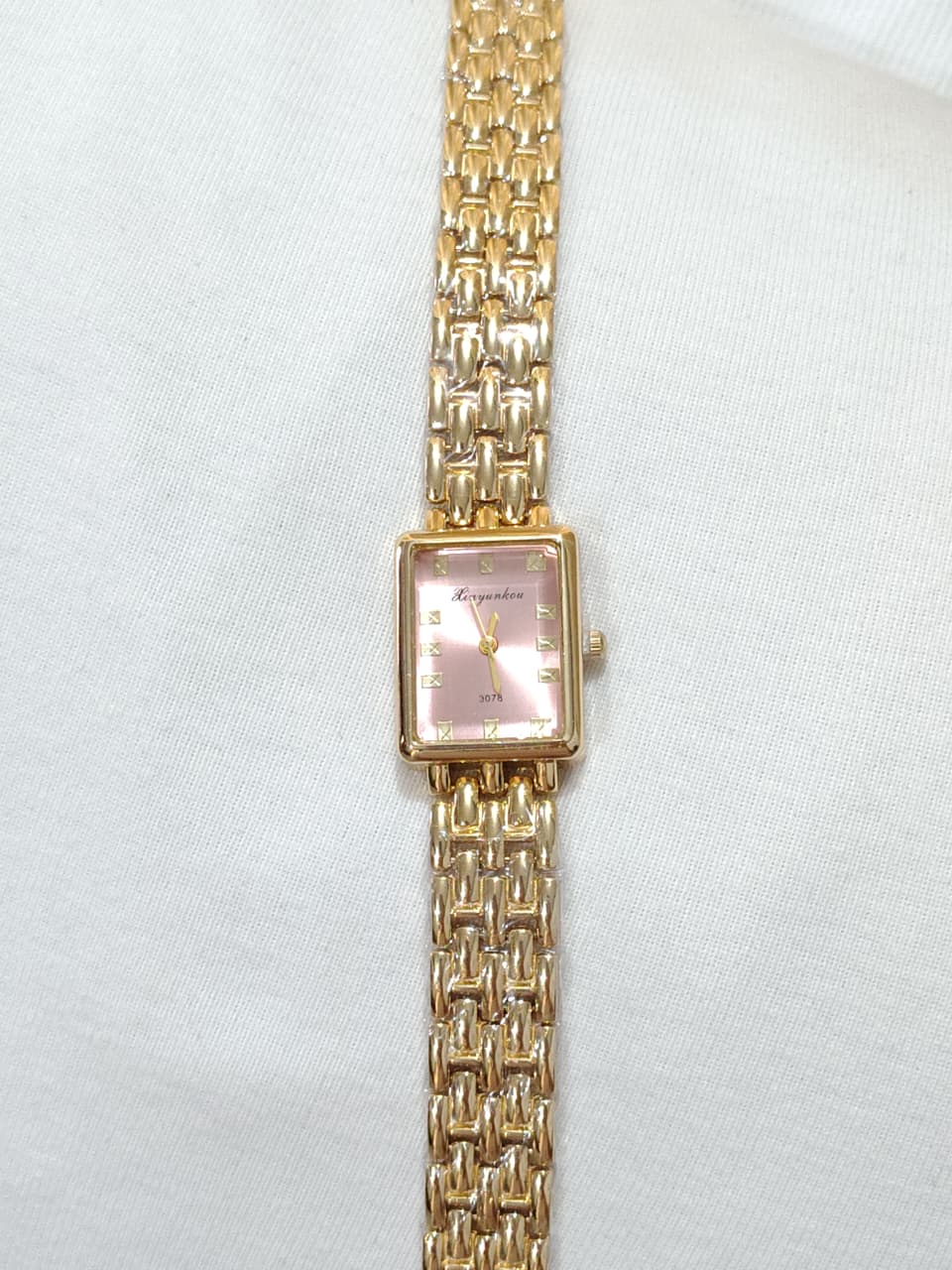 Antitarnish watch
