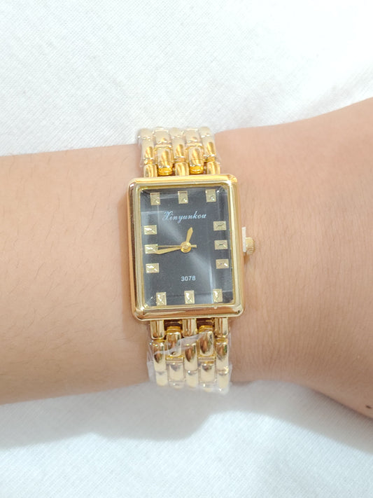 Antitarnish watch