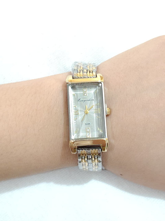 Antitarnish watch