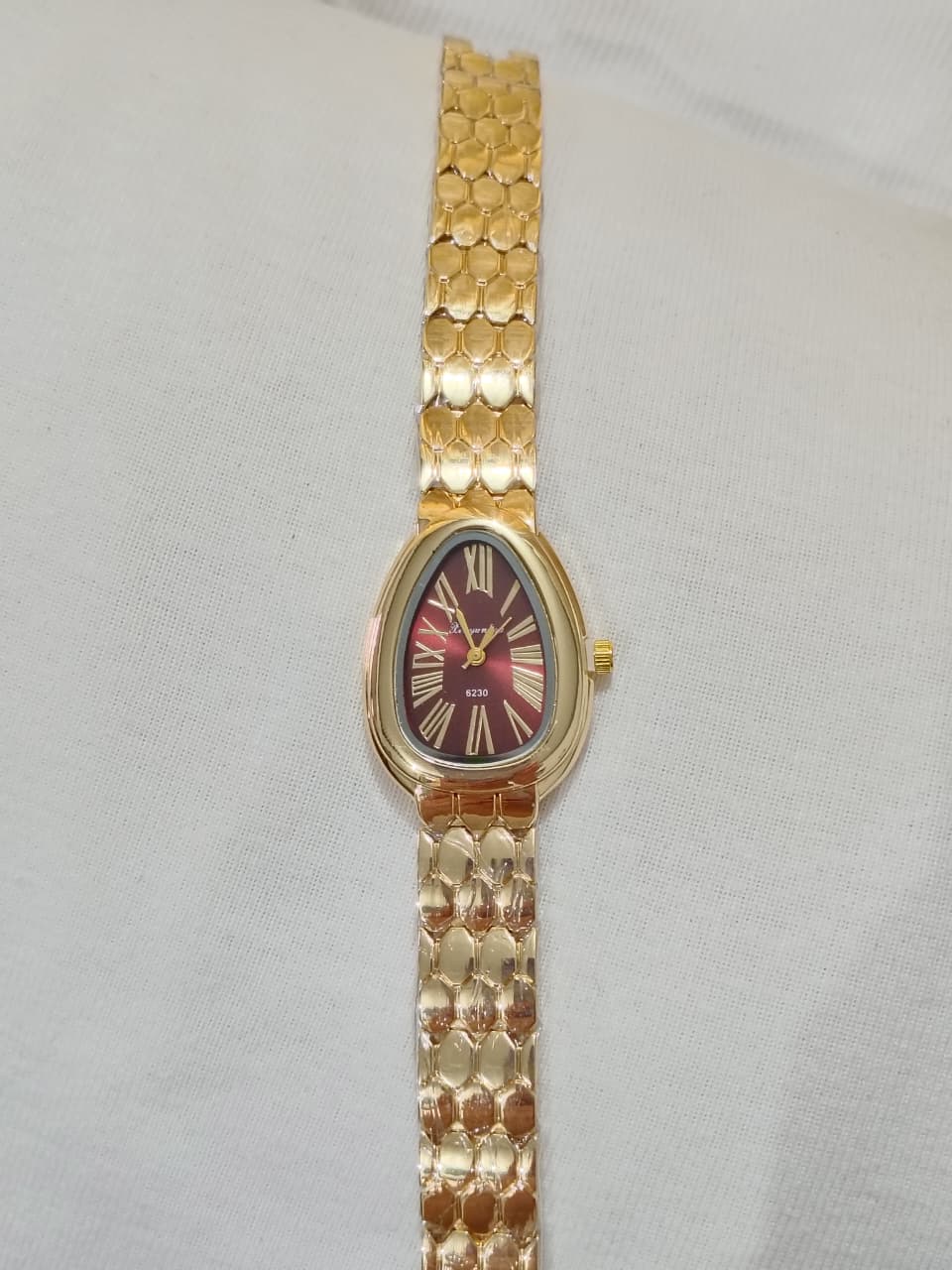 Antitarnish watch