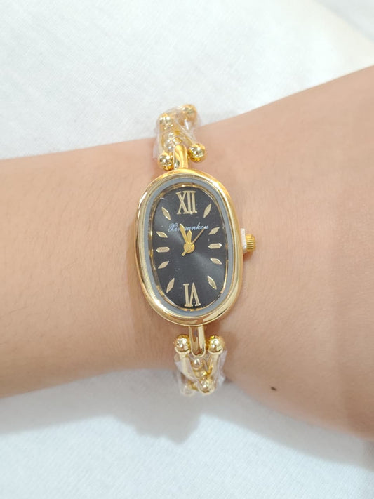 Antitarnish watch
