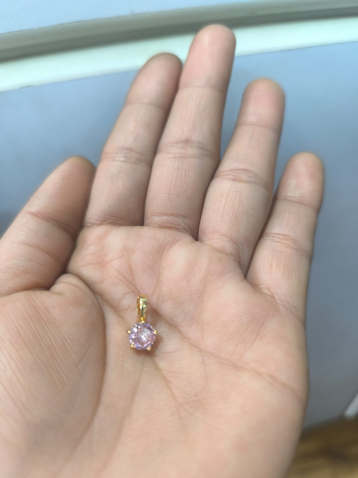 Antitarnish pendant/locket